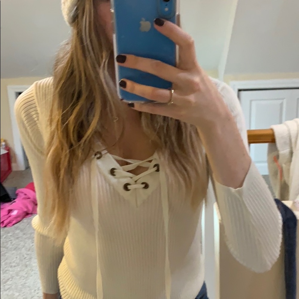 white V neck shirt
